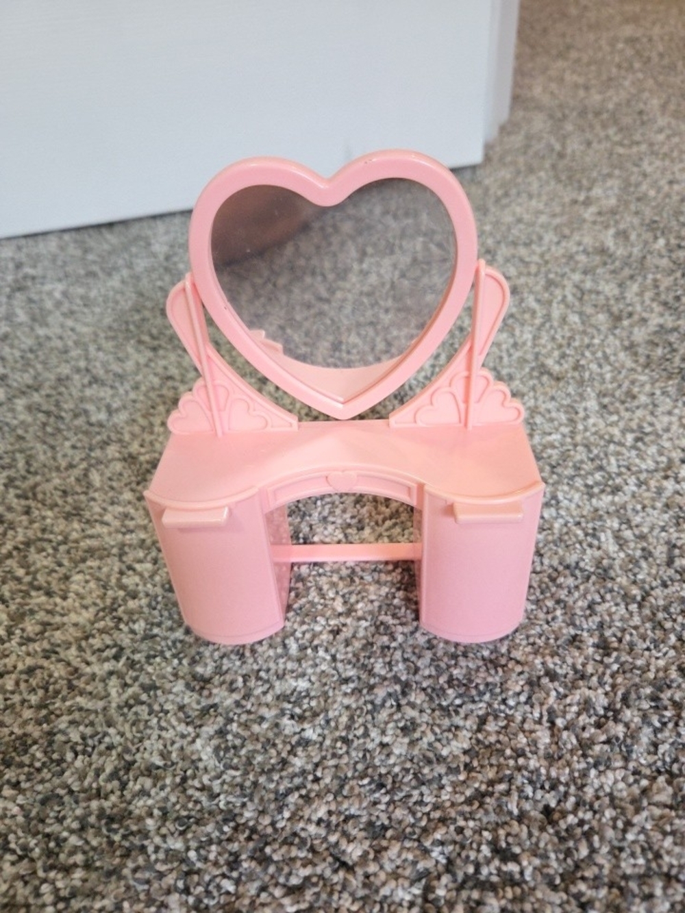 Vintage 1993 Playskool Pretty Morning Pink Vanity, heart shape mirror, #1518
